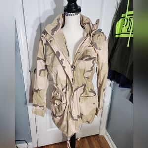 Forever 21 camo Hooded zip up